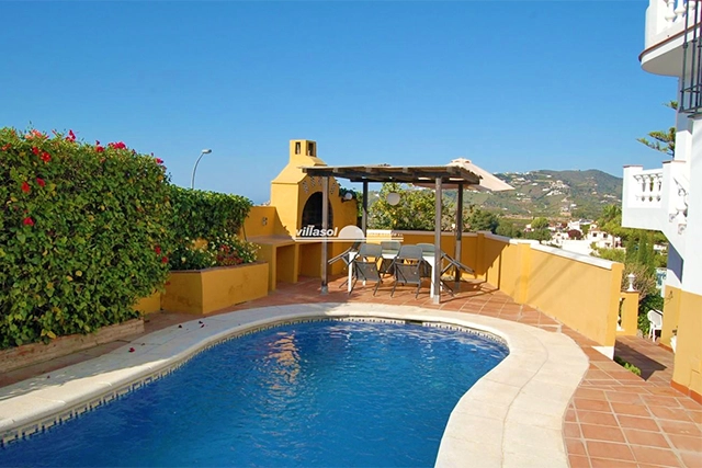 town house for sale in nerja